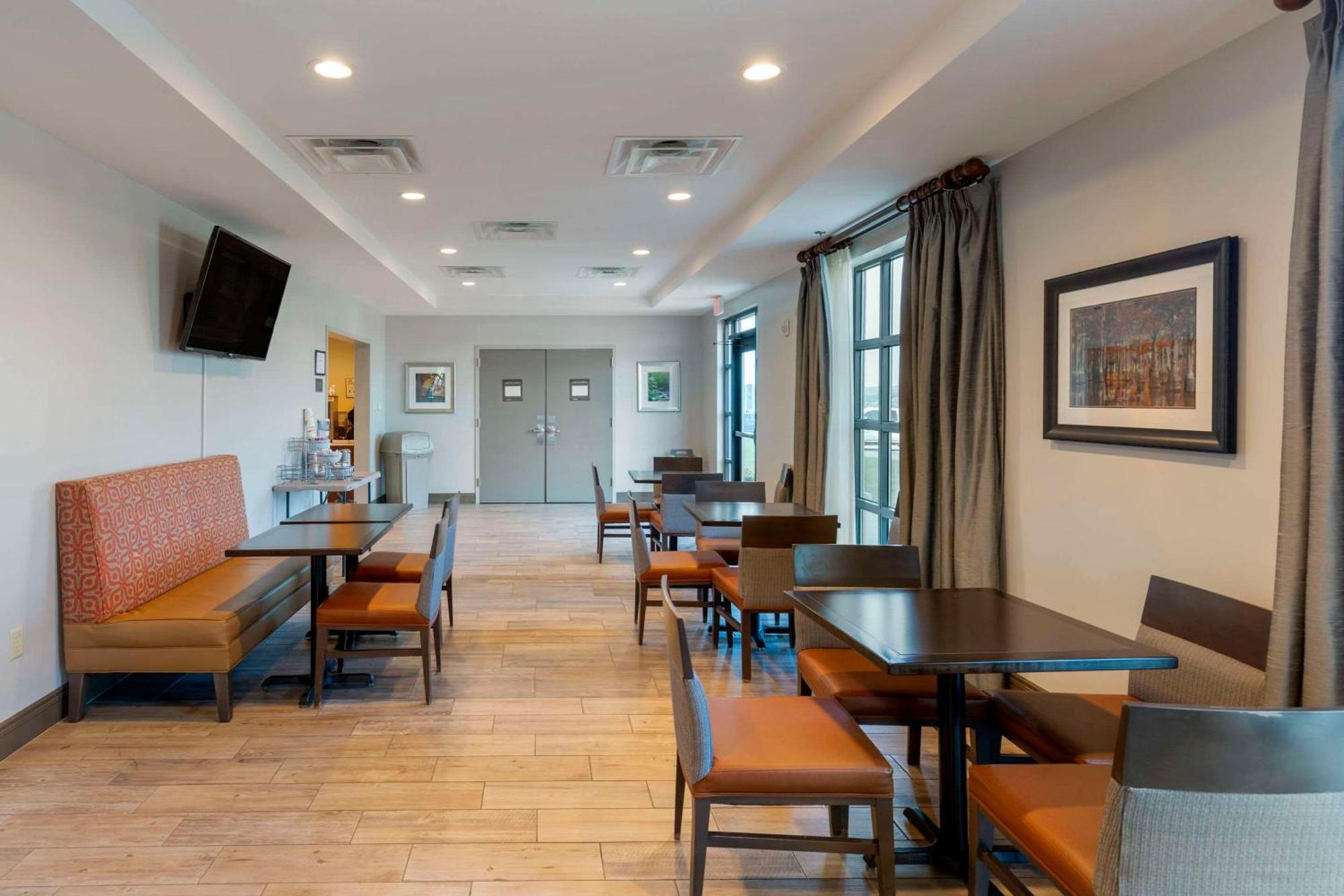 Comfort Inn & Suites East Ellijay Bagian luar foto